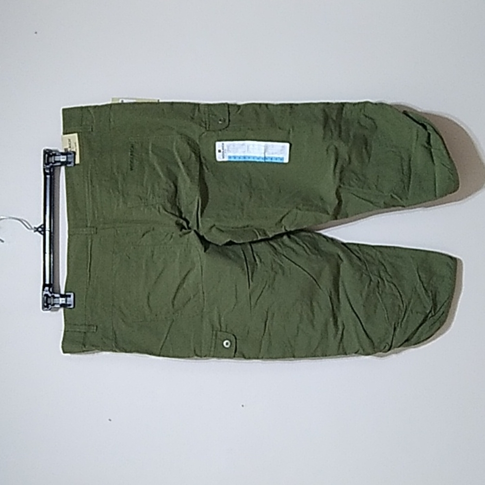 Woolrich Women's Green Hiking Capri - Picture 2 of 4